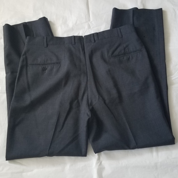 Brooks Brothers Men's Slacks Dark Gray 19W and 31in inseam - Picture 2 of 4